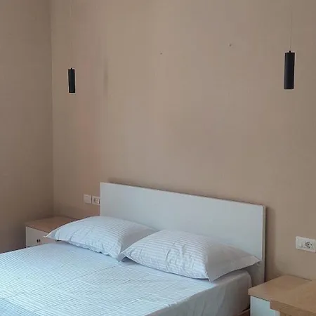 Lu-er Center 公寓 *